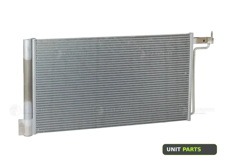 LUZAR LRAC 1013 Радиатор кондиц. для а/м Ford Focus III (11-) LUZAR LRAC 1013